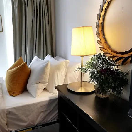 Stylish Downtown Toronto Residential Hotel-3